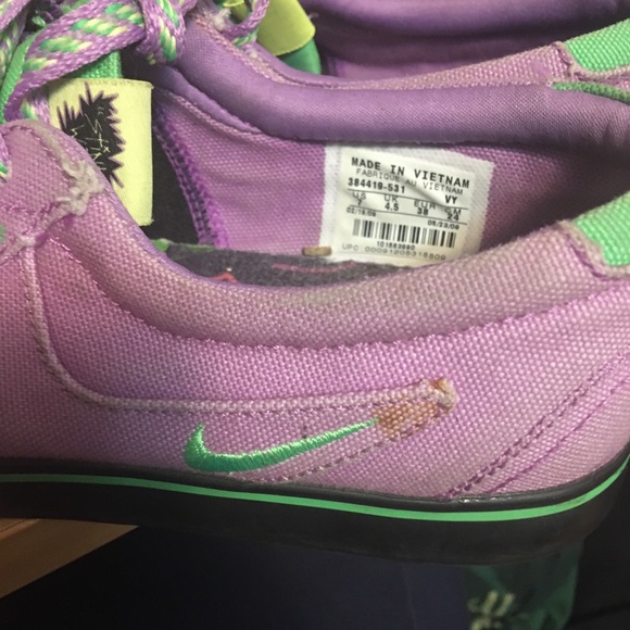 Nike 6.0 Madsteez x Stinkween Braata shoes - Picture 3 of 7